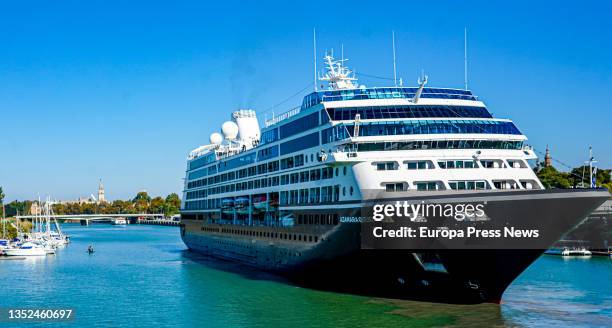 Entry of the cruise ship 'Azamara Quest' to the Port of Seville on November 10, 2021 in Seville The Port Authority of Seville works to attract to the...