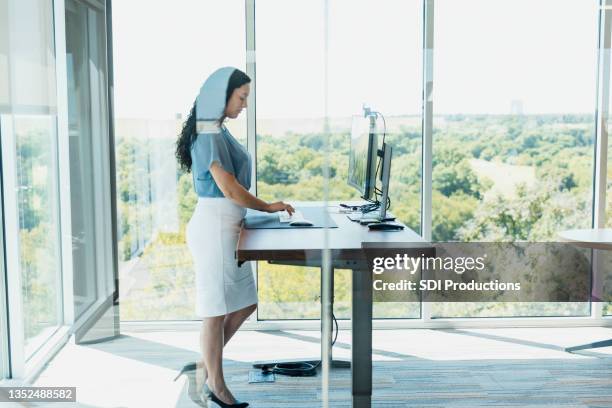 Woman Desktop Computer Profile Photos and Premium High Res Pictures ...