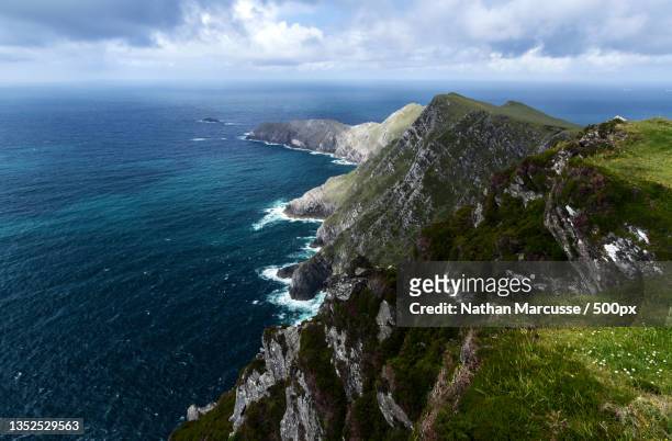 scenic view of sea against sky,achill island,ireland - achill bildbanksfoton och bilder