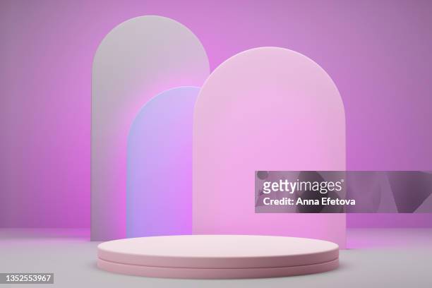 round ceramic pink podium on pastel purple background with abstract pink shapes. perfect platform for showing your products. three dimensional illustration - sports round stock-fotos und bilder