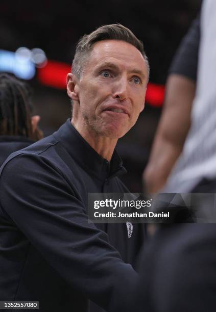 Head coach Steve Nash of the Brooklyn Nets complains to a referee during a game against the Chicago Bulls at the United Center on November 08, 2021...