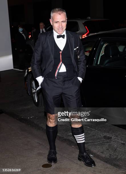 Fashion designer Thom Browne is seen arriving to the 2021 CFDA Awards at The Seagram Building on November 10, 2021 in New York City.