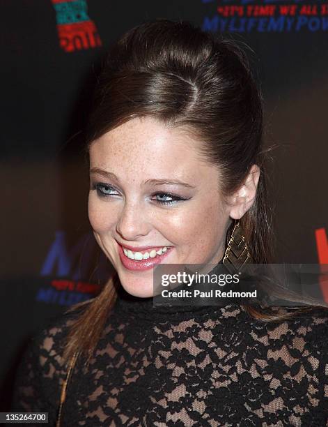 Sarah Mullen Rip 13 Sarah Mcmullen Stock Photos, High-Res Pictures, and Images - Getty ...