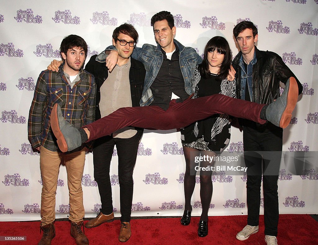 Q102's Jingle Ball 2011 - Arrivals