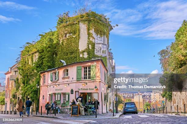 paris - montmartre stockfoto's en -beelden