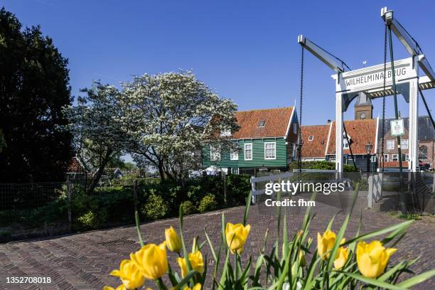 marken village with historic bridge (waterland/ north holland, netherlands) - north holland stock-fotos und bilder