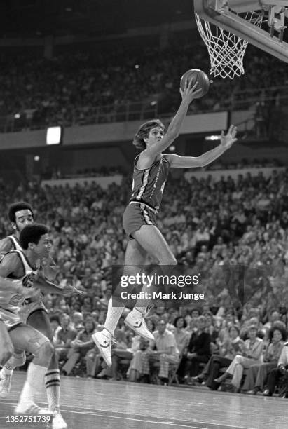 Portland Trail Blazers forward Wally Walker soars for a layup during an NBA playoff game against the Denver Nugget at McNichols Arena on April 20,...