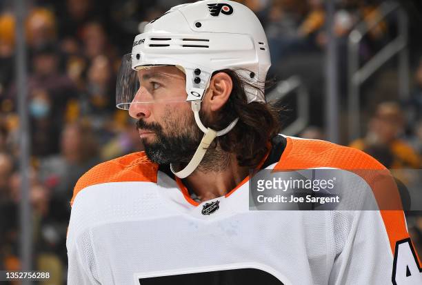 Nate Thompson of the Philadelphia Flyers skates against the Pittsburgh Penguins at PPG PAINTS Arena on November 4, 2021 in Pittsburgh, Pennsylvania.