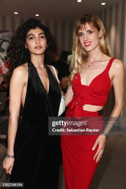 Soulin Omar and Wilma Elles attend the GALA Christmas Shopping Night at Alsterhaus on November 11, 2021 in Hamburg, Germany.