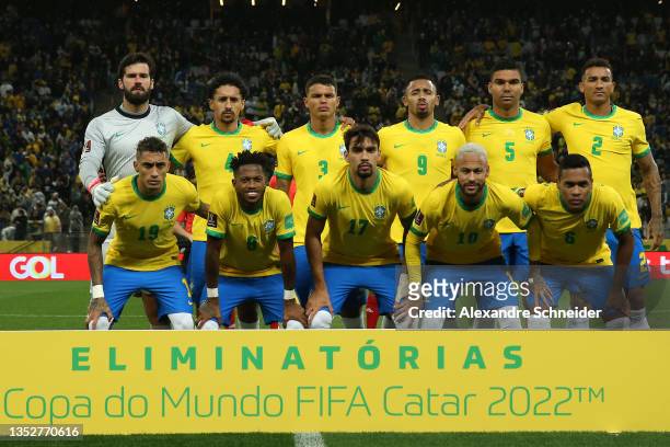 Players of Brazil pose prior a match between Brazil and Colombia as part of FIFA World Cup Qatar 2022 Qualifiers at Neo Quimica Arena on November 11,...