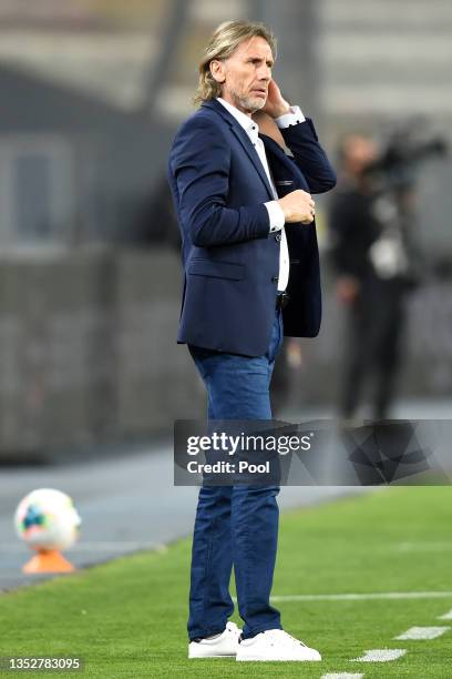 Ricardo Gareca coach of Peru looks on during a match between Peru and Bolivia as part of FIFA World Cup Qatar 2022 Qualifiers at Estadio Nacional de...