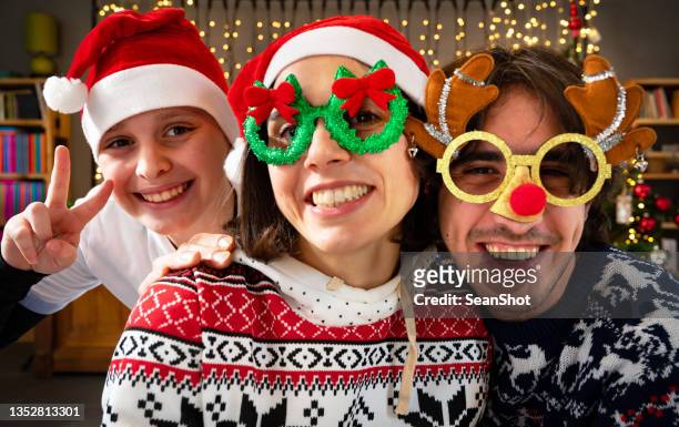 christmas family - christmas funny stockfoto's en -beelden