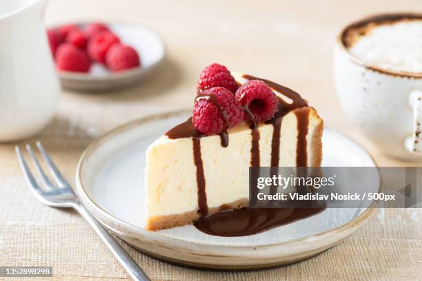 close-up of cake in plate on table,russia - obsttorte stock-fotos und bilder