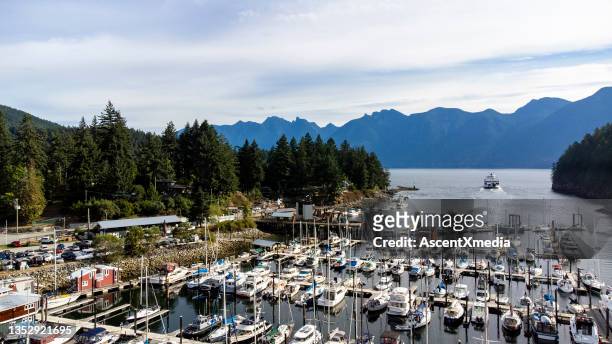 bowen island harbour - ferry terminal stock pictures, royalty-free photos & images