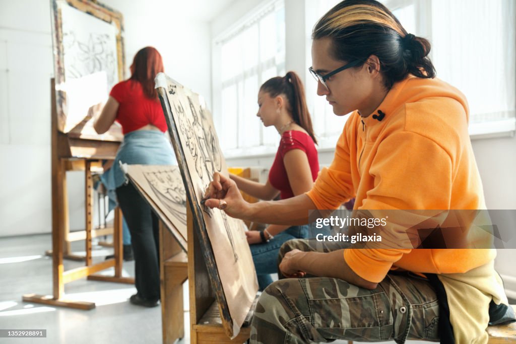 Highschool-Kunstkurs