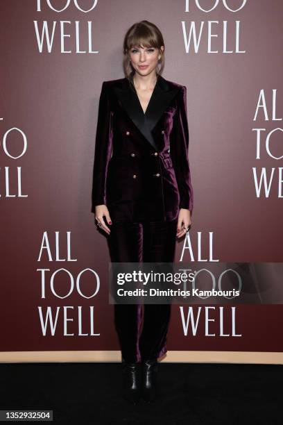 Taylor Swift attends the "All Too Well" New York Premiere on November 12, 2021 in New York City.