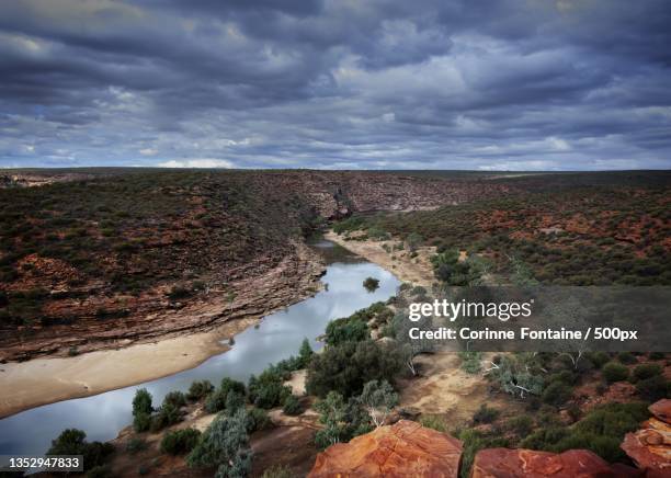 scenic view of land against sky - corinne paradis - fotografias e filmes do acervo