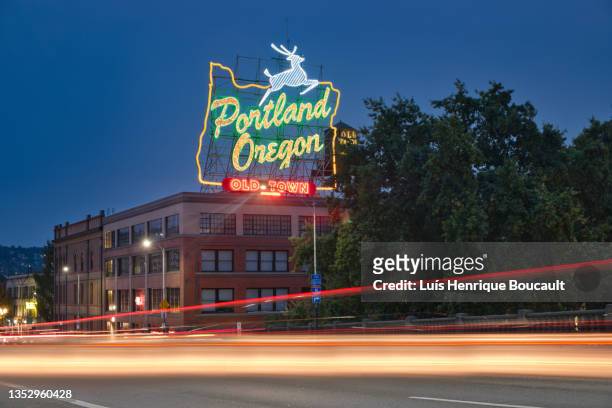 portland or sign - portland neon sign stock pictures, royalty-free photos & images