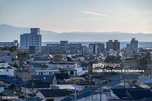 the residential district by the sea in kanagawa of japan - präfektur shizuoka stock-fotos und bilder