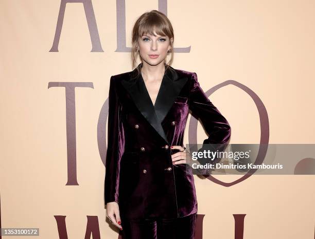 Taylor Swift attends the "All Too Well" New York Premiere on November 12, 2021 in New York City.