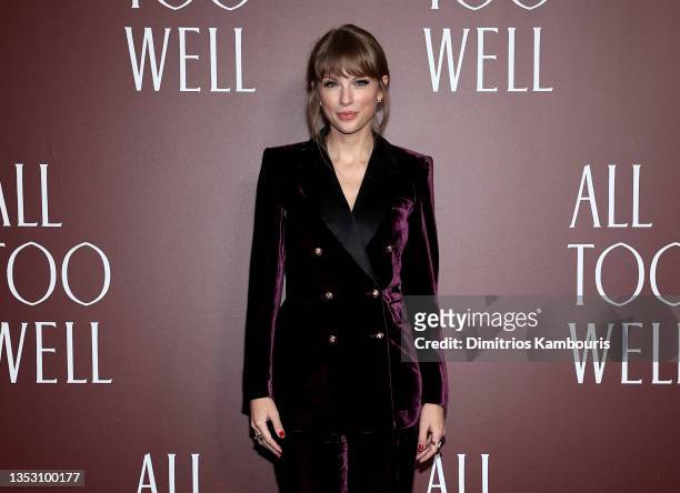 Taylor Swift attends the "All Too Well" New York Premiere on November 12, 2021 in New York City.