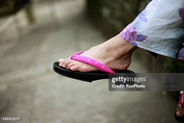 young woman wearing yukata,japanese sandals - kamakura city stock pictures, royalty-free photos & images