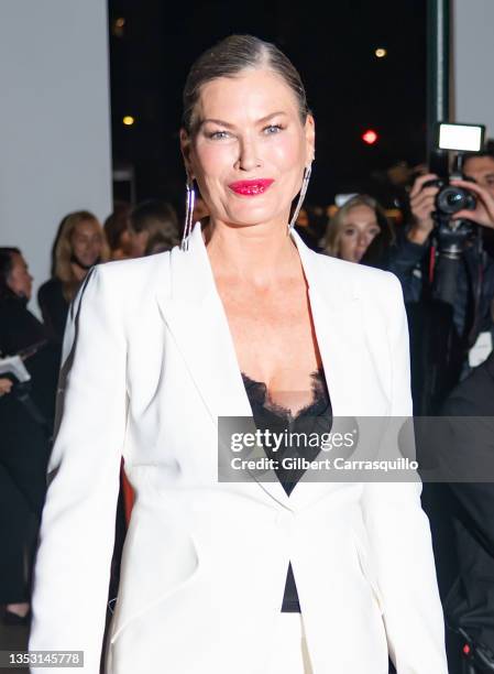 Model Carré Otis is seen arriving to the 2021 CFDA Awards at The Grill Room in The Seagram Building on November 10, 2021 in New York City.