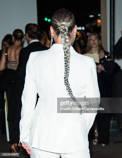 Model Carré Otis, hair detail, is seen arriving to the 2021 CFDA Awards at The Grill Room in The Seagram Building on November 10, 2021 in New York...