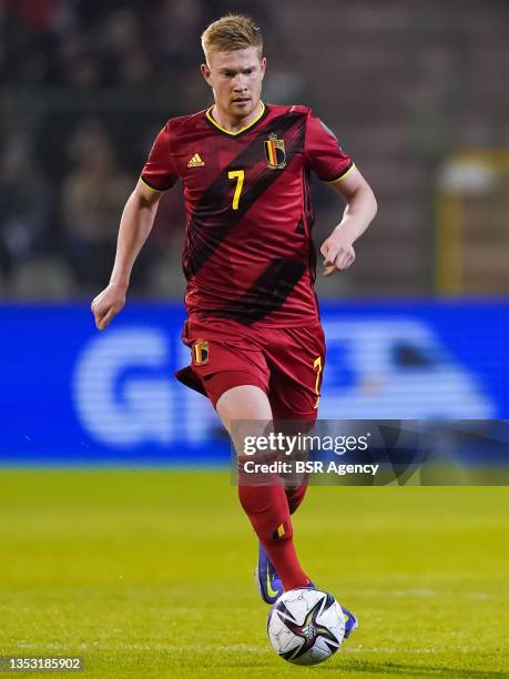 Kevin De Bruyne of Belgium dribbles with the ball during the 2022 FIFA World Cup Qualifier match between Belgium and Estonia at the King Baudouin...