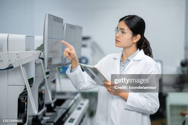 Lab Service Tech 12,176 Laboratory Services Stock Photos, High-Res Pictures, and Images ...
