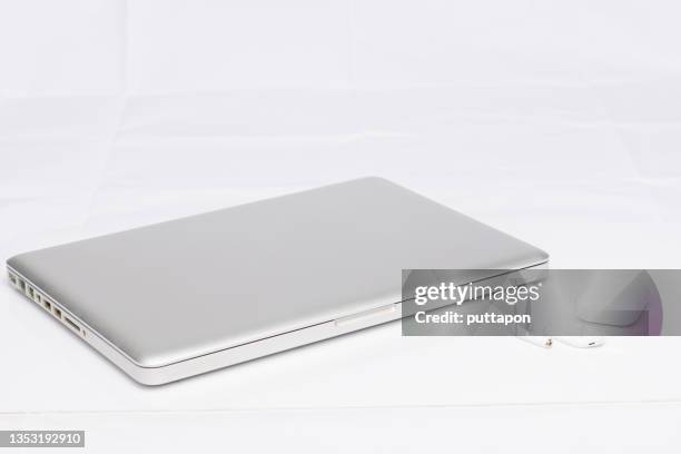 mockup laptop isolated on white background - laptop netbook stock pictures, royalty-free photos & images