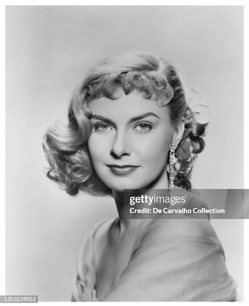Actress Joanne Woodward as 'Eve White/Eve Black/Jane' in a publicity shot from the movie she won an Oscar/Academy Award for Best Actress in a Leading...