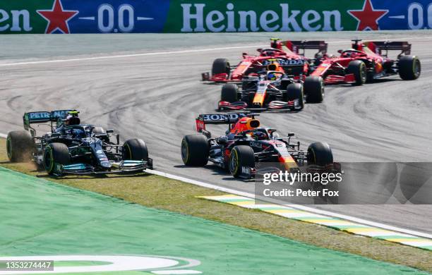 Start during the F1 Grand Prix of Brazil at Autodromo Jose Carlos Pace on November 14, 2021 in Sao Paulo, Brazil.