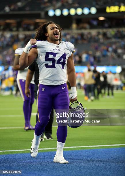 Eric Kendricks of the Minnesota Vikings celebrates after a win against the Los Angeles Chargers at SoFi Stadium on November 14, 2021 in Inglewood,...