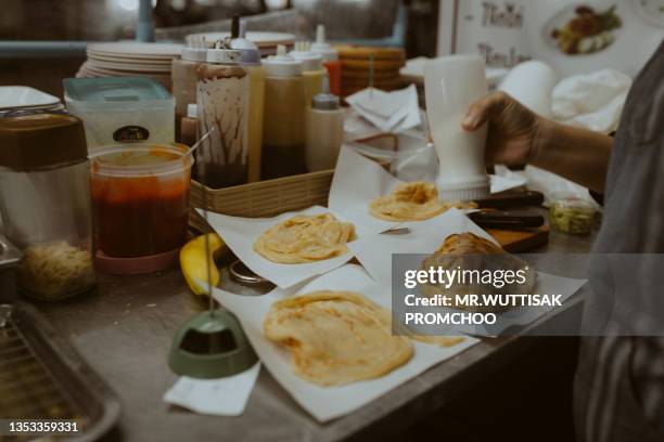 Pure White Roti White Roti Photos and Premium High Res Pictures - Getty Images