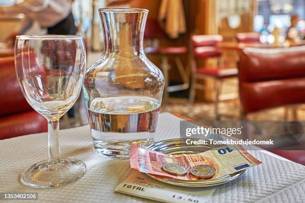 bill - carafe stock pictures, royalty-free photos & images