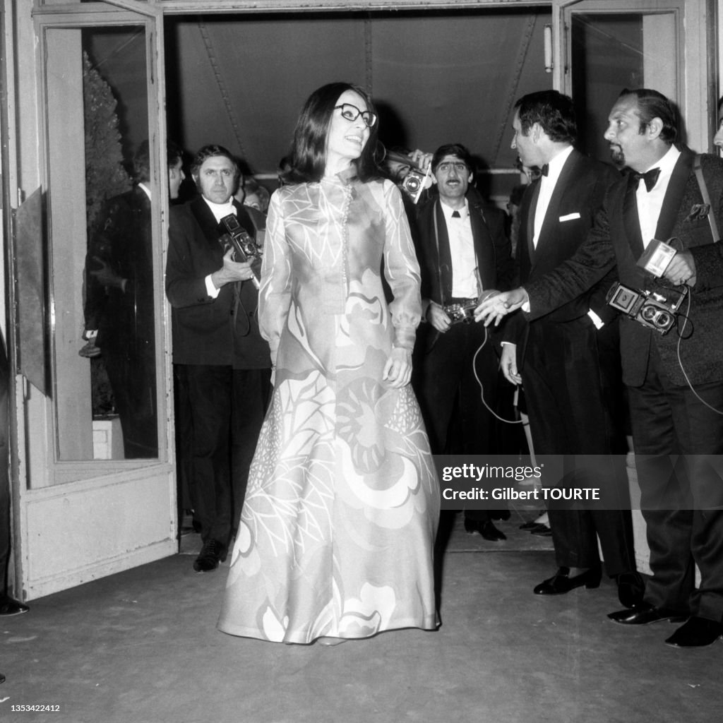 Nana Mouskouri à Cannes en 1969