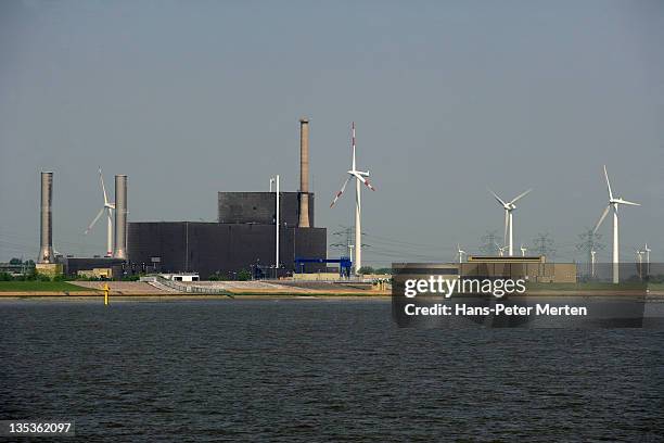 atomic power plant brunsbüttel, river elbe - brunsbuttel stock pictures, royalty-free photos & images