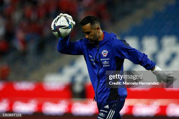 Claudio Bravo of Chile warms up before a match between Chile and Ecuador as part of FIFA World Cup Qatar 2022 Qualifiers at San Carlos de Apoquindo...