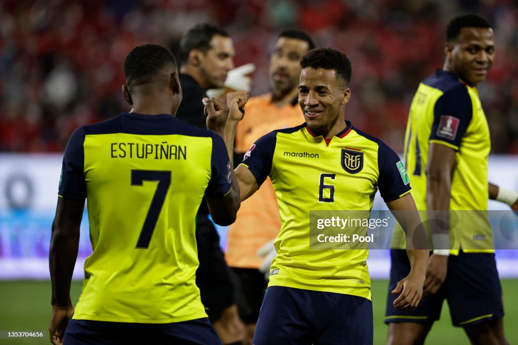 Chile v Ecuador - FIFA World Cup Qatar 2022 Qualifier
