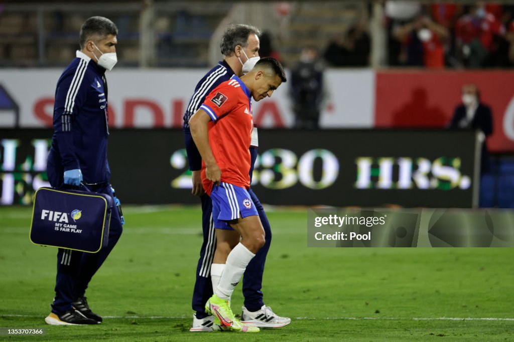Chile v Ecuador - FIFA World Cup Qatar 2022 Qualifier