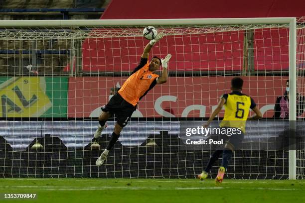 Claudio Bravo of Chile makes a save during a match between Chile and Ecuador as part of FIFA World Cup Qatar 2022 Qualifiers at San Carlos de...