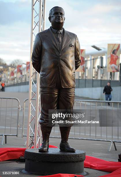 Statue of Arsenal Legend Herbert Chapman is unveiled at Emirates Stadium, one of three iconic statues to be placed at the Emirates Stadium home of...