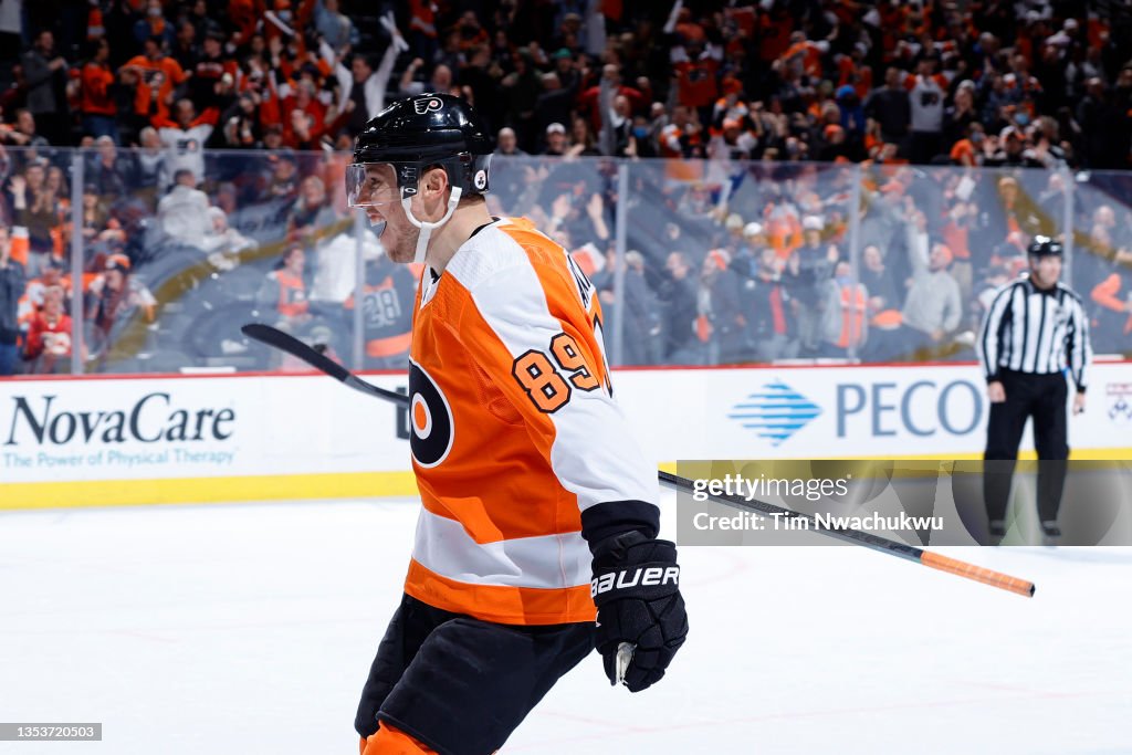 Calgary Flames v Philadelphia Flyers