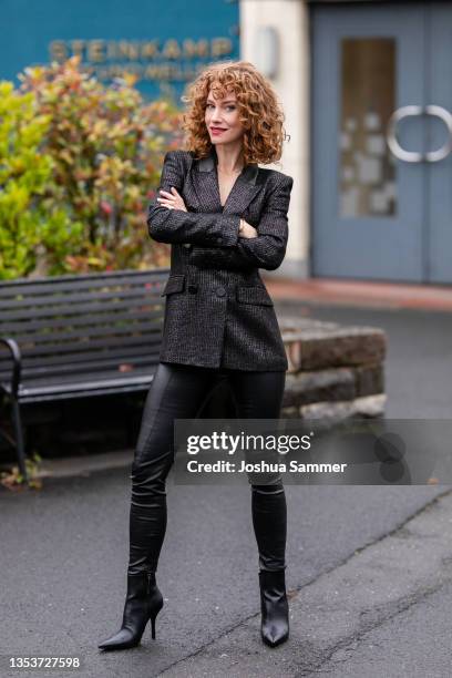 Sina-Valeska Jung poses during a photocall for the tv series "Alles was zählt" at MMC Studios on November 16, 2021 in Cologne, Germany.