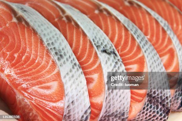 salmon - vismarkt stockfoto's en -beelden