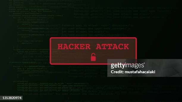 illustrazioni stock, clip art, cartoni animati e icone di tendenza di avviso di attacco hacker sulla codifica dello schermo del monitor verde - tasto invio