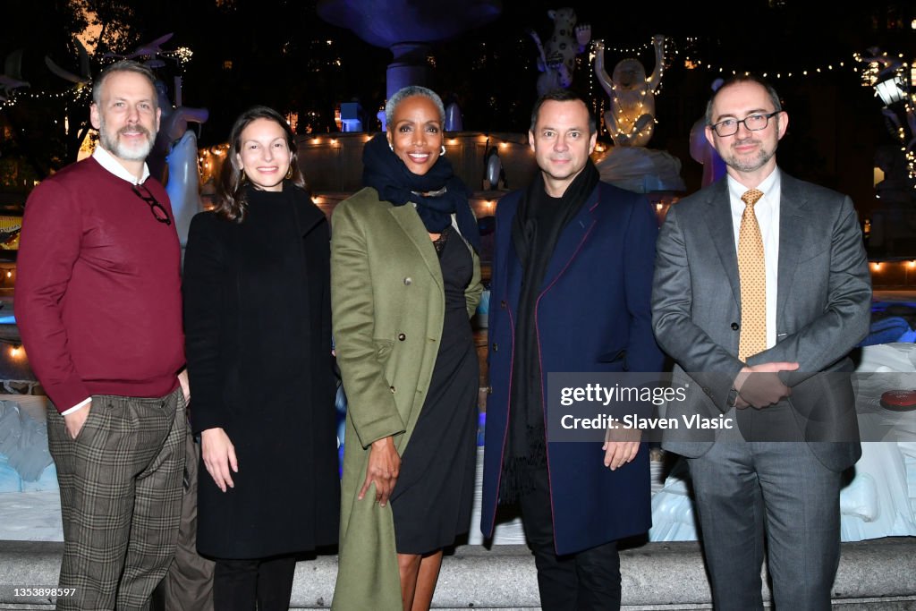 The Fifth Season: Annual Holiday Lighting On Fifth Avenue (2021)