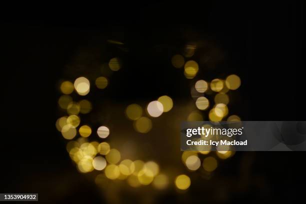 ball of light - aureool stockfoto's en -beelden