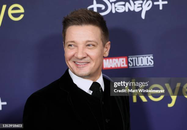 Jeremy Renner attends the Marvel Studios' Los Angeles Premiere of "Hawkeye" at El Capitan Theatre on November 17, 2021 in Los Angeles, California.